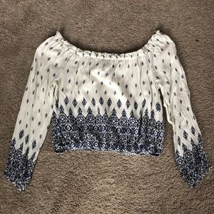 Long sleeve crop top